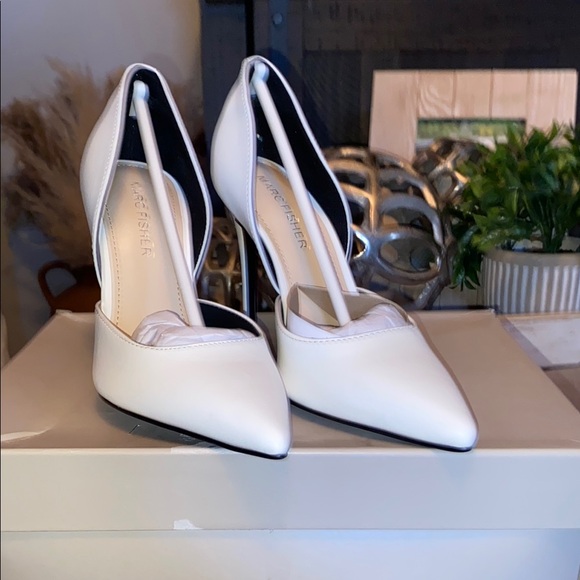 Marc Fisher Women's White Heels - Picture 5 of 12
